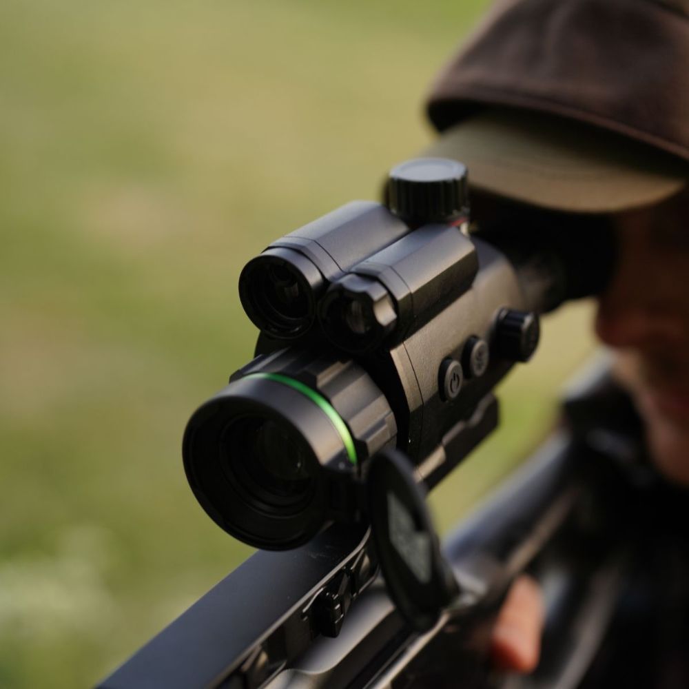 Hikrmicro | HM-C32F Cheetah LRF Night Vision Front Clip-On (w/40mm, 50mm or 60mm Scope Adaptor)